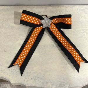 Cheer Bow